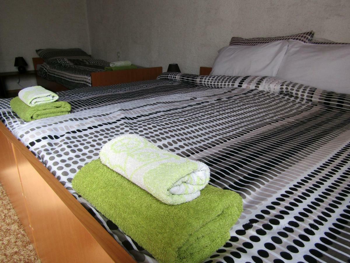 Apartmani Lovro Ogulin Exteriér fotografie