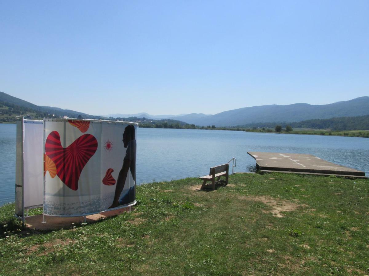 Apartmani Lovro Ogulin Exteriér fotografie