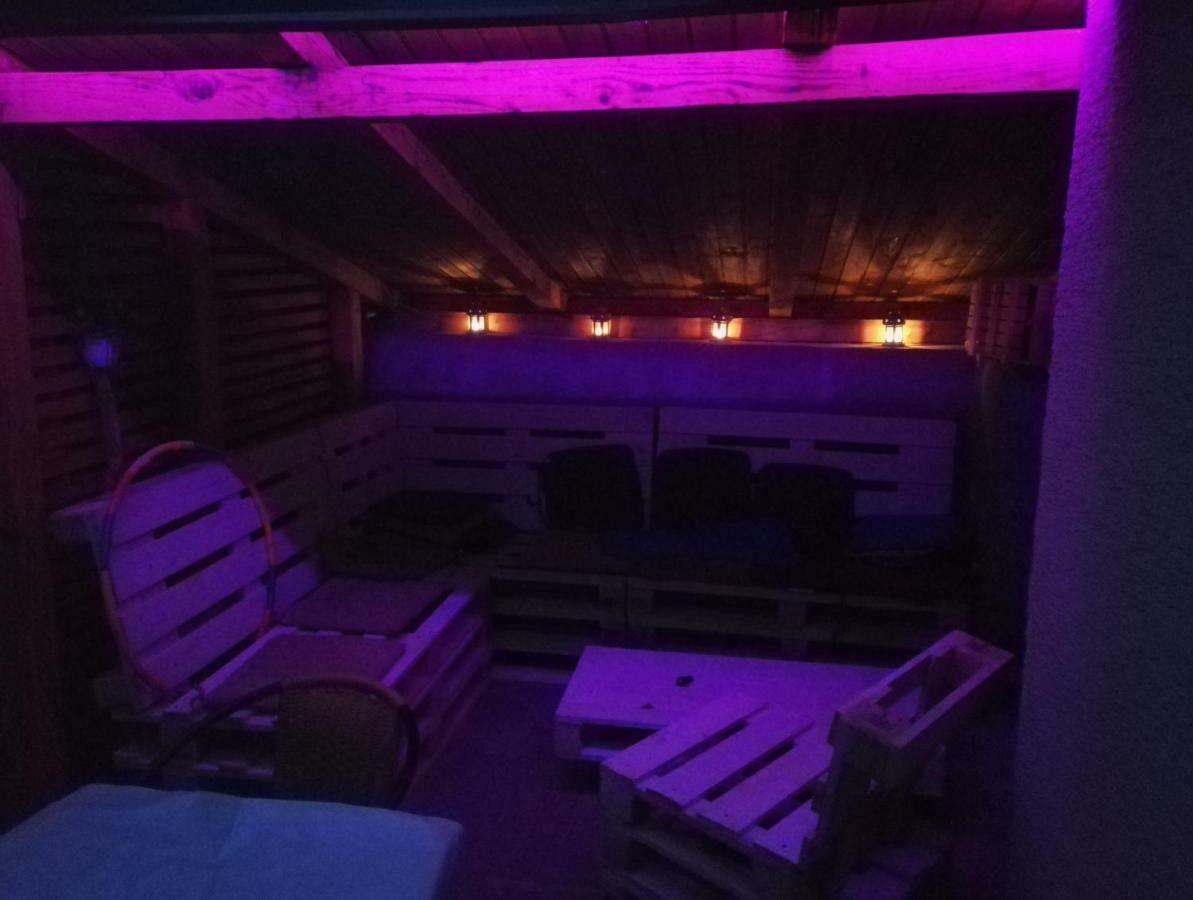 Apartmani Lovro Ogulin Exteriér fotografie