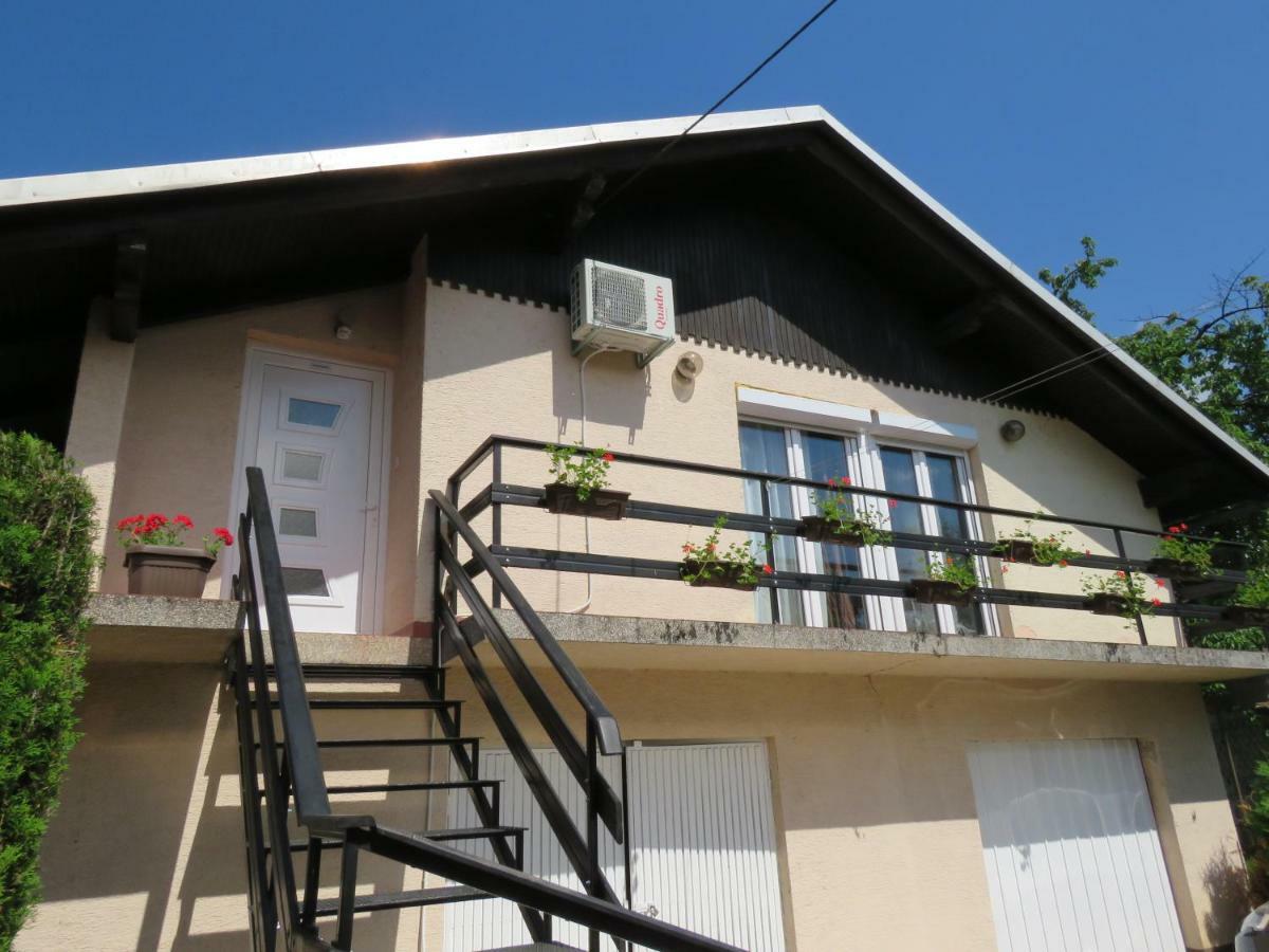 Apartmani Lovro Ogulin Pokoj fotografie